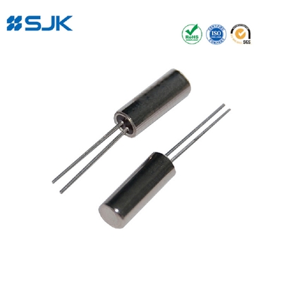 comprar Resonador de cristal de 3 x 8 mm a través del agujero con 32.768KHz 12.5pF ± 20ppm -20~+70°C Fabricación en línea