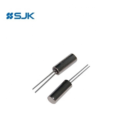 32.768KHz SJK Unidad de cristal a través del agujero 2 * 6mm o 3 * 8mm Cristal de tenedor de afinación para industrial