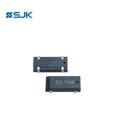 32.768KHz SJK 308C Resonador de cristal 3.8 * 8.0 * 2.5mm 20ppm con capacidad de derivación de 1.3pF