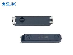 Estable 7M 32.768KHZ SJK SMD 7015 Horquilla de afinación de la serie de cristales Capacidad de carga Cl 12.5pF